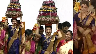Rashmika Mandanna Bathukamma Dance With Vijay Deverakonda 👏👌 | Saddula Bathukamma Celebrations