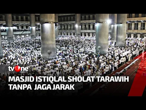 Karpet Kembali Digelar, Sholat Tarawih di Masjid Istiqlal Dilakukan dengan Shaf Rapat