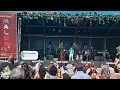 Download Lagu BERSAMA BARU met I stil haven't found op Sama Sama festival 