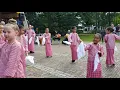 Lagu • Menari, Assen