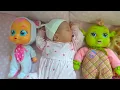 Download Lagu Little Nastya Morning Routine. Milana helps Mom take care of her little sister