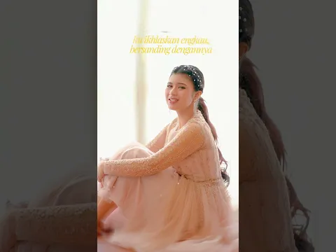 “Pelangi tak berwarna, seperti cinta yang pernah ada,indah dalam cerita, tapi tak lagi terasa.”