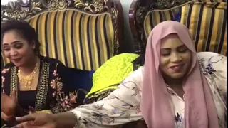 رقيص عشه الجبل مع دلوكه الملكه انصاف مدني ملكه السيرة والدلوكه في السودان 