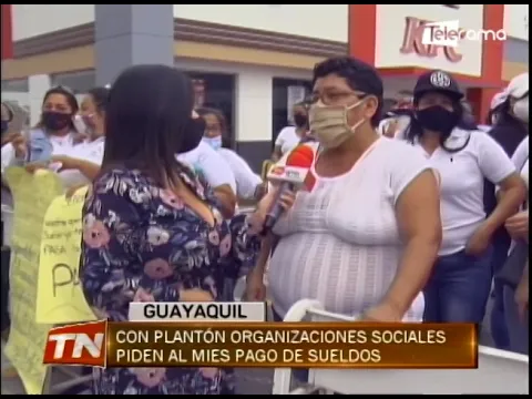 Con plantón organizaciones sociales piden al MIES pago de sueldos