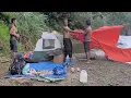 Download Lagu Angin puting beliung ,hujan deras dan banjir menghancurkan tenda kami. 