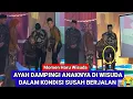 Download Lagu DIPAPAH KARENA SULIT BERJALAN Momen Mengharukan, Ayah Difabel Tetap Dampingi Anaknya Di Wisuda