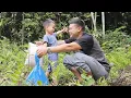 Download Lagu The little boy was very happy when his father came to visit and stayed for dinner