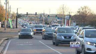 Tupelo bustling with holiday traffic