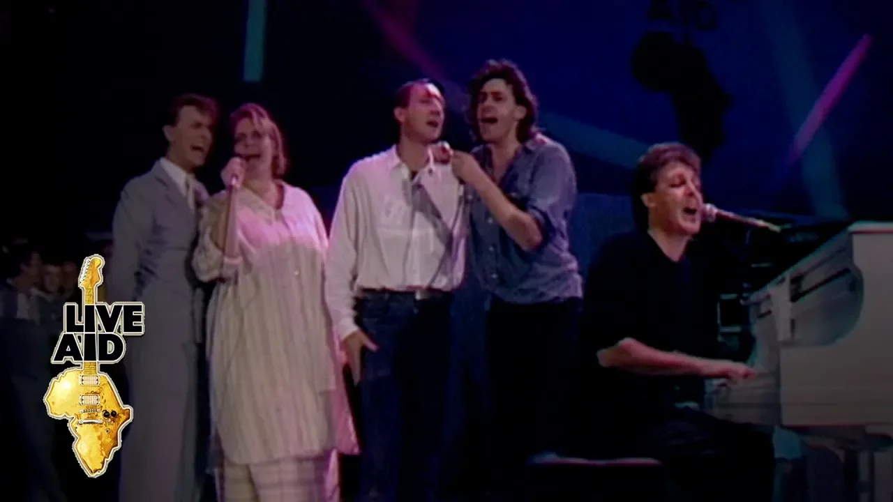 Paul McCartney - Let It Be (Live Aid 1985) Paul McCartney - Let It Be (Live Aid 1985)