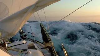 How to SCARE your girlfriend! – Free Range Sailing Ep 111