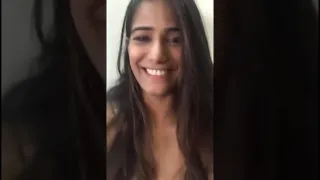 poonam pandey nipple slip boobs instagram live