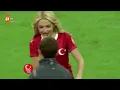 Dum Tek Tek, by beautiful Hadise