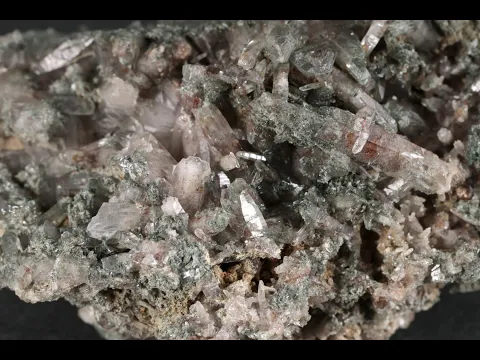 宮崎県オシガハエ産水晶 81g｜国産天然石 通販キラリ石