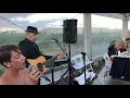 Lagu Clear View | Shallow