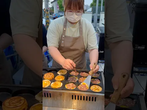 고기가 두툼하게 들어간 계란빵 - taiwanese street food