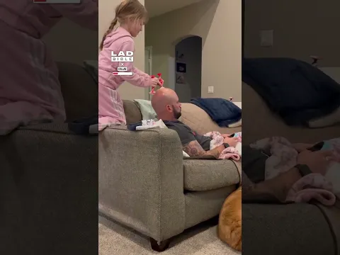 This is why you give your kids a bald dad 🤣