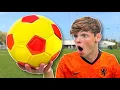 Download Lagu NEYMAR GEBRUIKT STIEKEM DEZE VOETBAL!! *heel slecht*