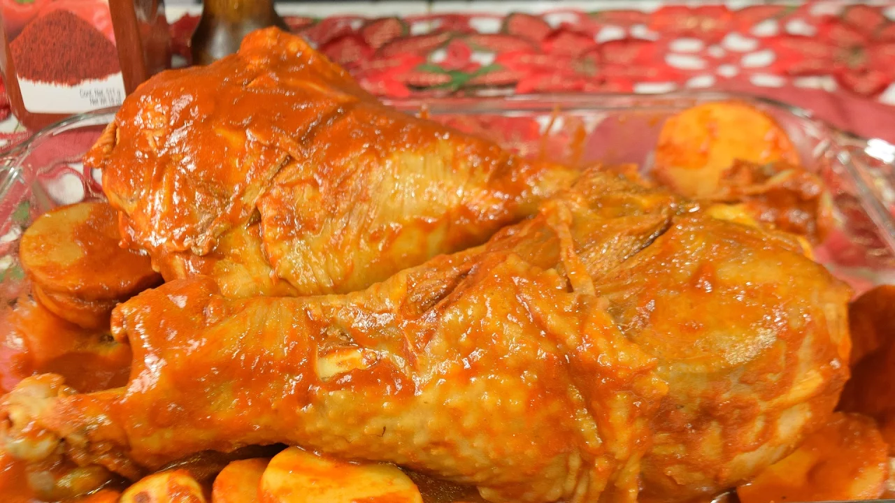 Piernas de Pavo en Salsa de Pasilla   SIN HORNO