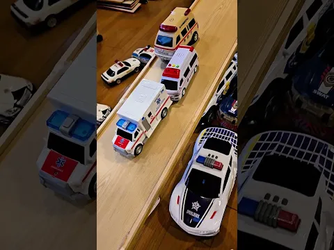 Many Ambulances Drive into a Big hole #ambulance #minicar #toys