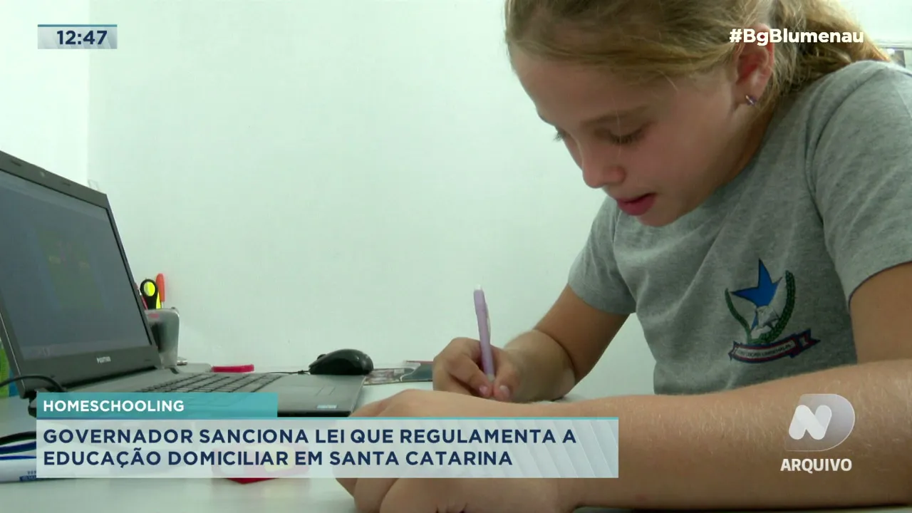 Homeschooling: governador sanciona lei que regulamenta a educação domiciliar em Santa Catarina