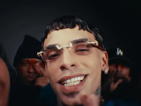 Video Thumbnail: Luar La L - Loka (Official Video)