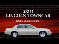 LOW MILES 2011 Lincoln Towncar 30 000 miles
