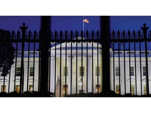IDFA 2016 | Trailer | All Governments Lie: Truth, Deception and the Spirit of IF Stone