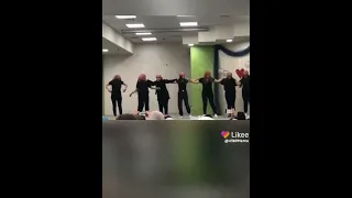 دبكه بنات حماسيه على اغنيه كلو من ورا السالف حتى المطر ما جانا دندنها