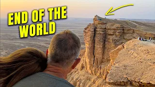 Try NOT TO FALL – Edge of the World! / Sailing Aquarius Ep 135