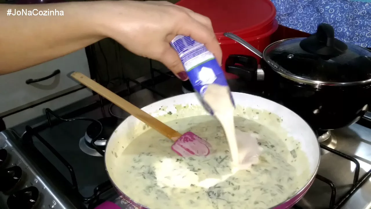 MOLHO BRANCO COM CREME DE LEITE