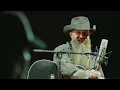 Cody Jinks - "Ain't A Train" (Truthful Sessions)