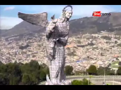 La Virgen del Panecillo principal mirado de Quito