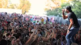 Country Girl Shake It For Me - Live