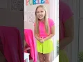 Download Lagu Klein meisje VERLIEST wanneer ze haar ESPRESSO RIFF met Vocal Coach verpest!!!