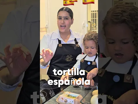 Sophie Makes Authentic Tortilla Española With Chef Nathie 🇪🇸🥔 | Spanish Omelette Recipe