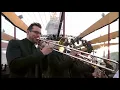Robbie Williams "Let me Entertain you"  The Queens Party outside Buckingham Palace concert HD