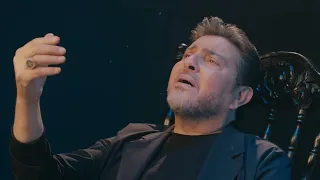 وايه يفيدنا كلام طول ما أحنا مختلفين  دندنها