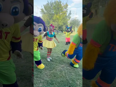 ALGUIEN NOS ESTÁ PERSIGUIENDO 😰😱