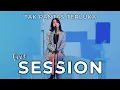 Download Lagu Keisya Levronka - Tak Pantas Terluka (Live Session)