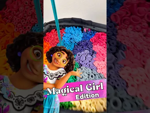 Girl with no gift… made out of balloons 😳 #disney #disneyprincess #cosplay #balloons #movie #diy