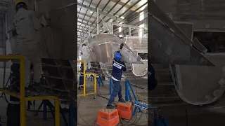 Shell plating a performance catamaran #welding #aluminiumfabrication #performanceboats #boatbuild