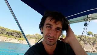 Ce mouillage secret rend jaloux PORQUEROLLES ! voilier Coraille