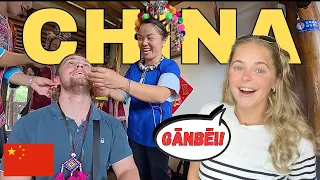 在中国乡村喝酒