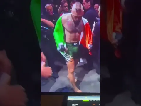 Conor McGregor Injures his knees before going into the Octagon at UFC 329