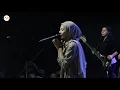 Feby putri live on PURWAKARTA (HALU)