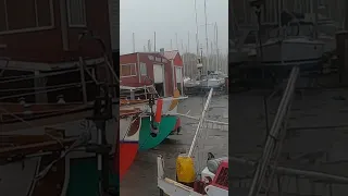 Mast goes up Part 1
