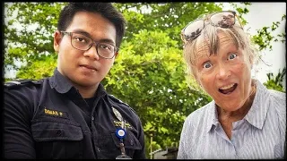 Crossing the border on a sailboat – Sailing Q&A 36