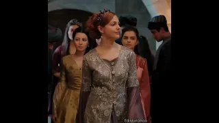 Young Hurrem X Old Hurrem Walking Styles Muhtesemyuzyil Magnificentcentury Hurremsultan 