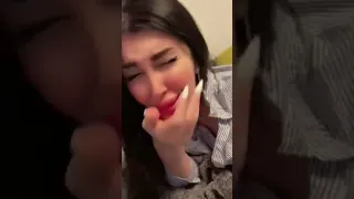 ميرا النوري اتسوي تاتو على الخلفيه 