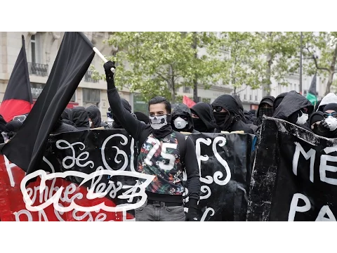 Download MP3 France's Anarchists Clash With the Police on May Day